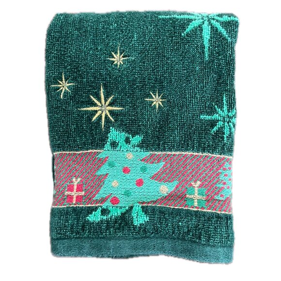 10-Piece Green Christmas Towel Set - Picture 4 of 13